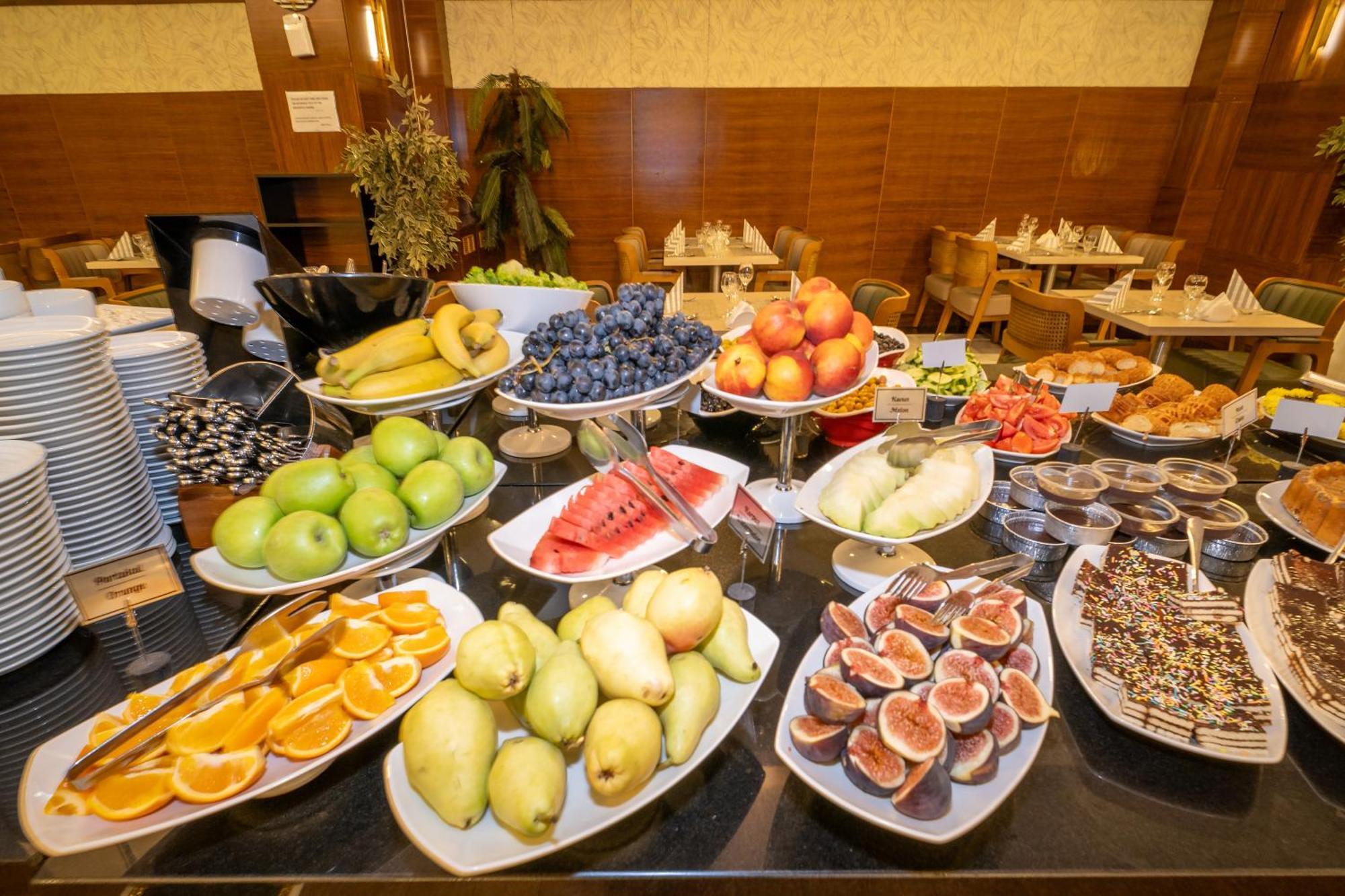 Grand S Hotel Истанбул Екстериор снимка