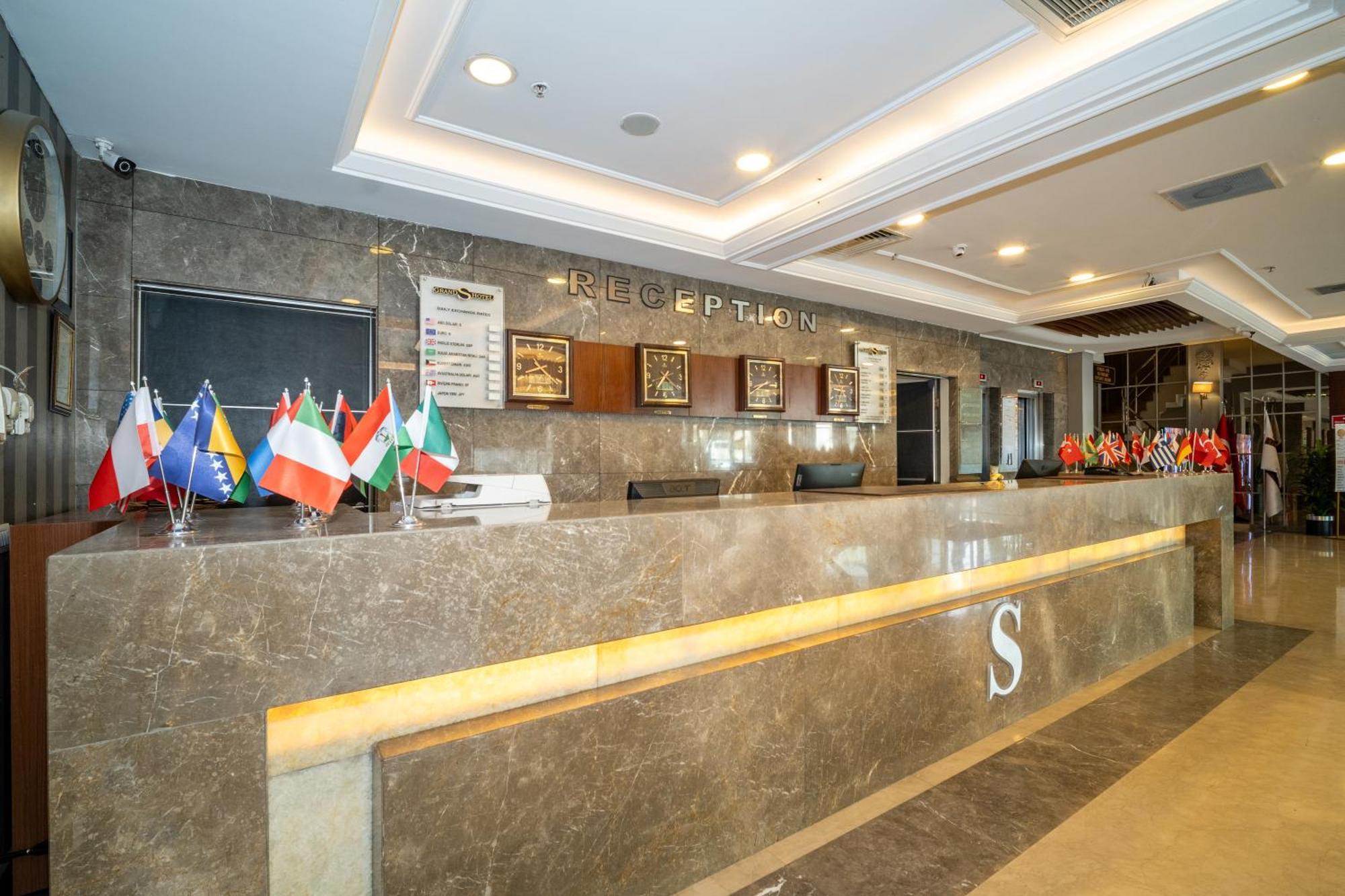 Grand S Hotel Истанбул Екстериор снимка
