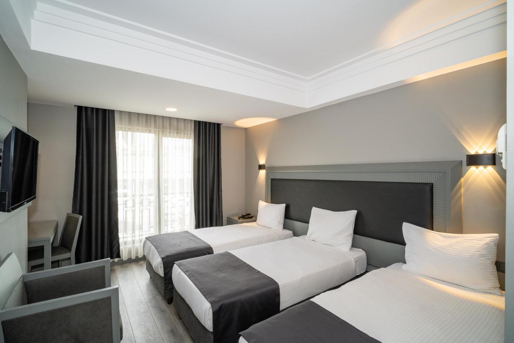 Grand S Hotel Истанбул Екстериор снимка