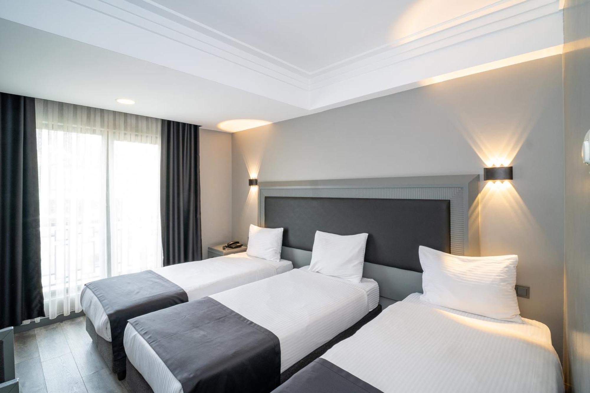 Grand S Hotel Истанбул Екстериор снимка